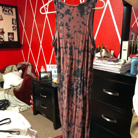 Dress - Picture 2 of 2